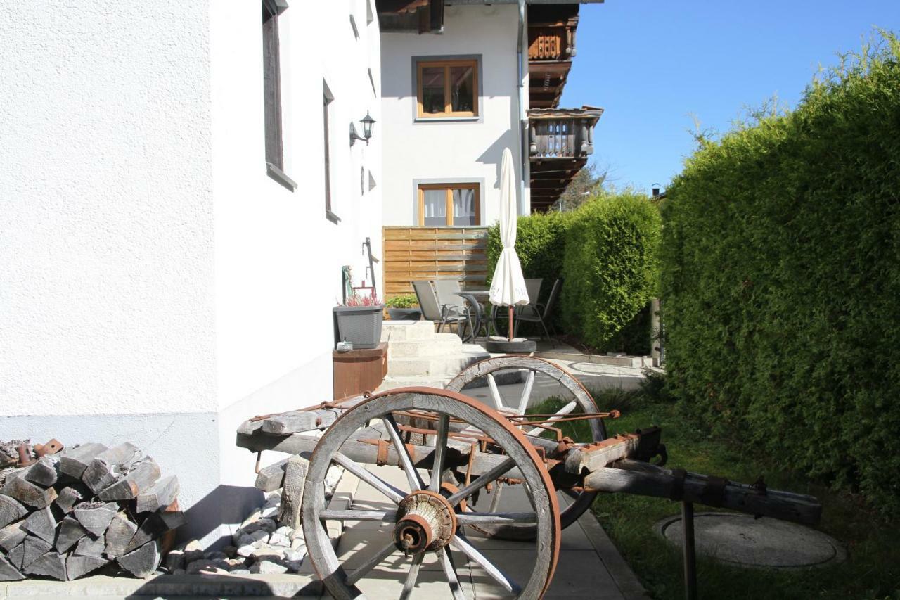 Ferienwohnung Haus-Ruitelspitzblick Elbigenalp Exterior foto